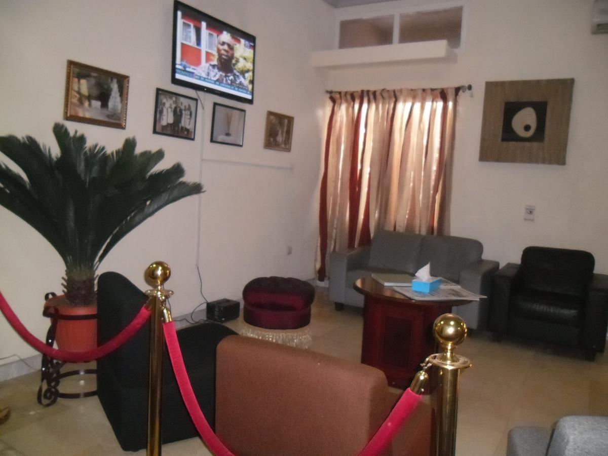 Hotel Vivi Palace Matadi Εξωτερικό φωτογραφία