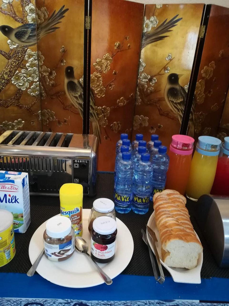 Hotel Vivi Palace Matadi Εξωτερικό φωτογραφία